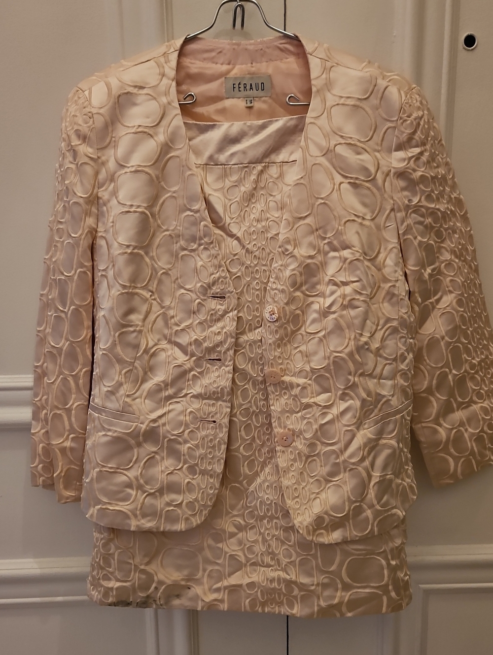 Feraud Women's Pink Textured Jacket (Needs Cleaning) - 38/40